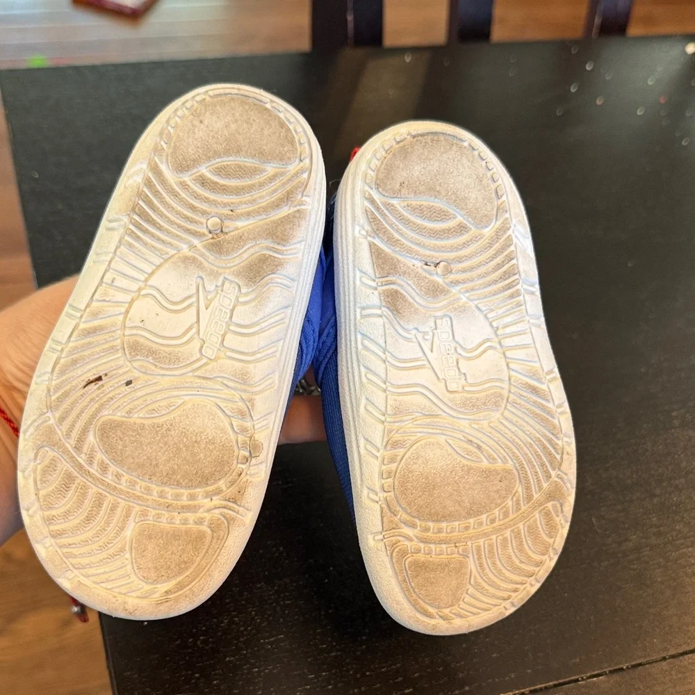 Speedo Toddler Small Size 5 to 6 Shore Explore BUBBLE SNORKEL Water Shoes